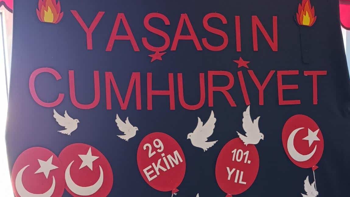 Cumhuriyet Bayramı' nı Coşkuyla Kutladık